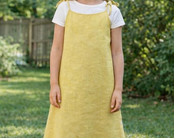 Vestito a salopette giallo da bambina - spalline regolabili - 100% lino, taglie 7-8-10-12