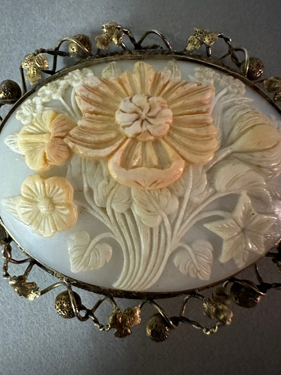 Antique Victorian Carved Shell Cameo Brooch Circa… - image 2