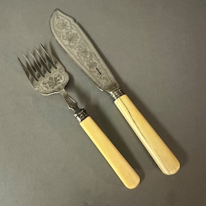 Antique John Round & Son Engraved Silver Fish Set Circa 1890