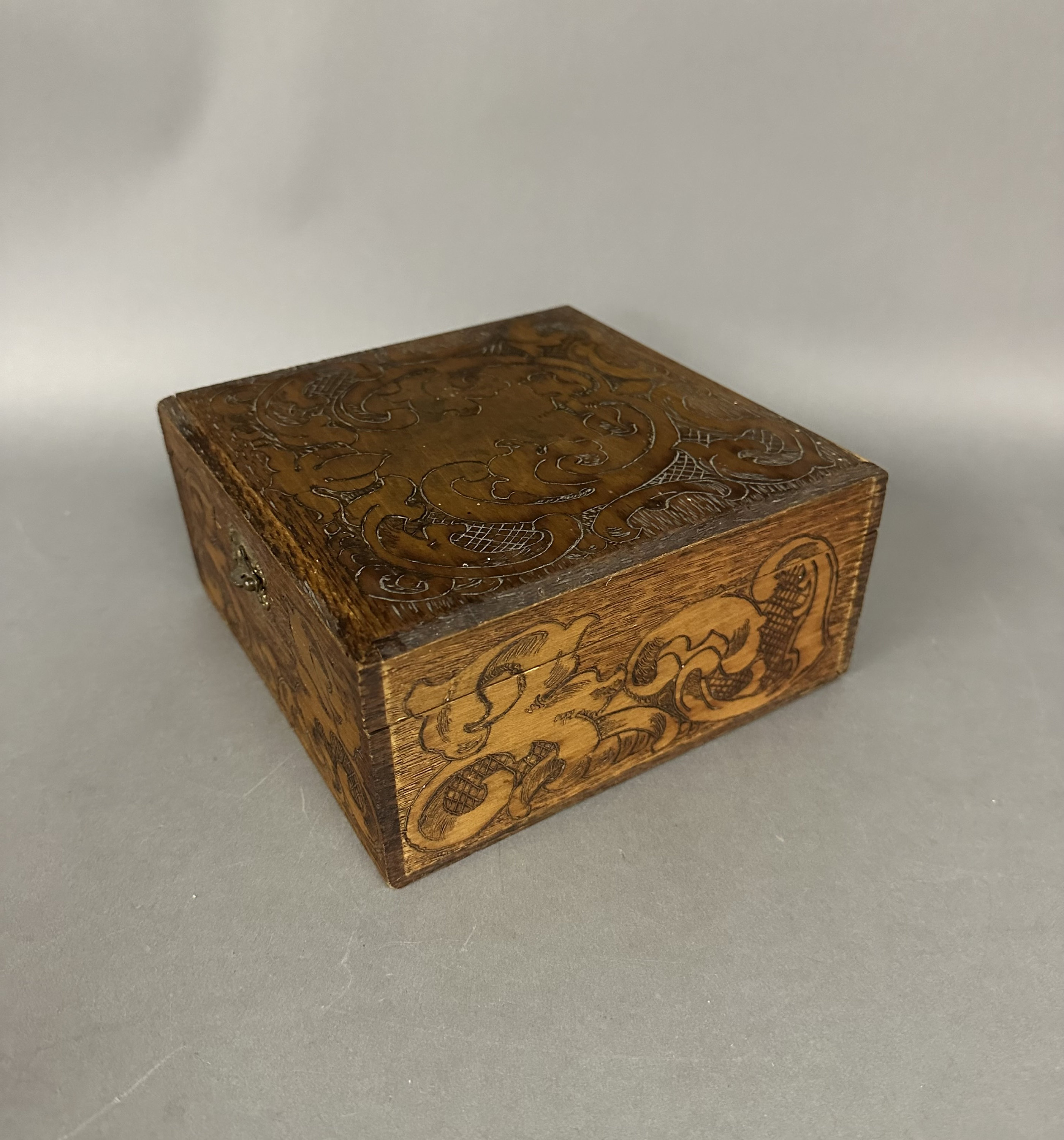 Antique Flemish Art Pyrography Carved Floral Leaf Box Circa 1900