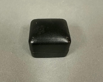 Vintage Farrington Leather Texol Presentation Ring Box
