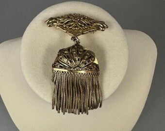 Vintage Gold Tone Pedre Fringed Clock Brooch Pin Circa 1950s