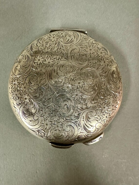 Antique Sterling Silver Engraved Compact with Mir… - image 3