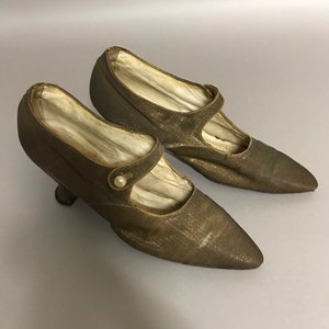 Antique Edwardian John Wanamaker Ladies Bronze Metallic Pearl Button Closure Shoes Circa 1910