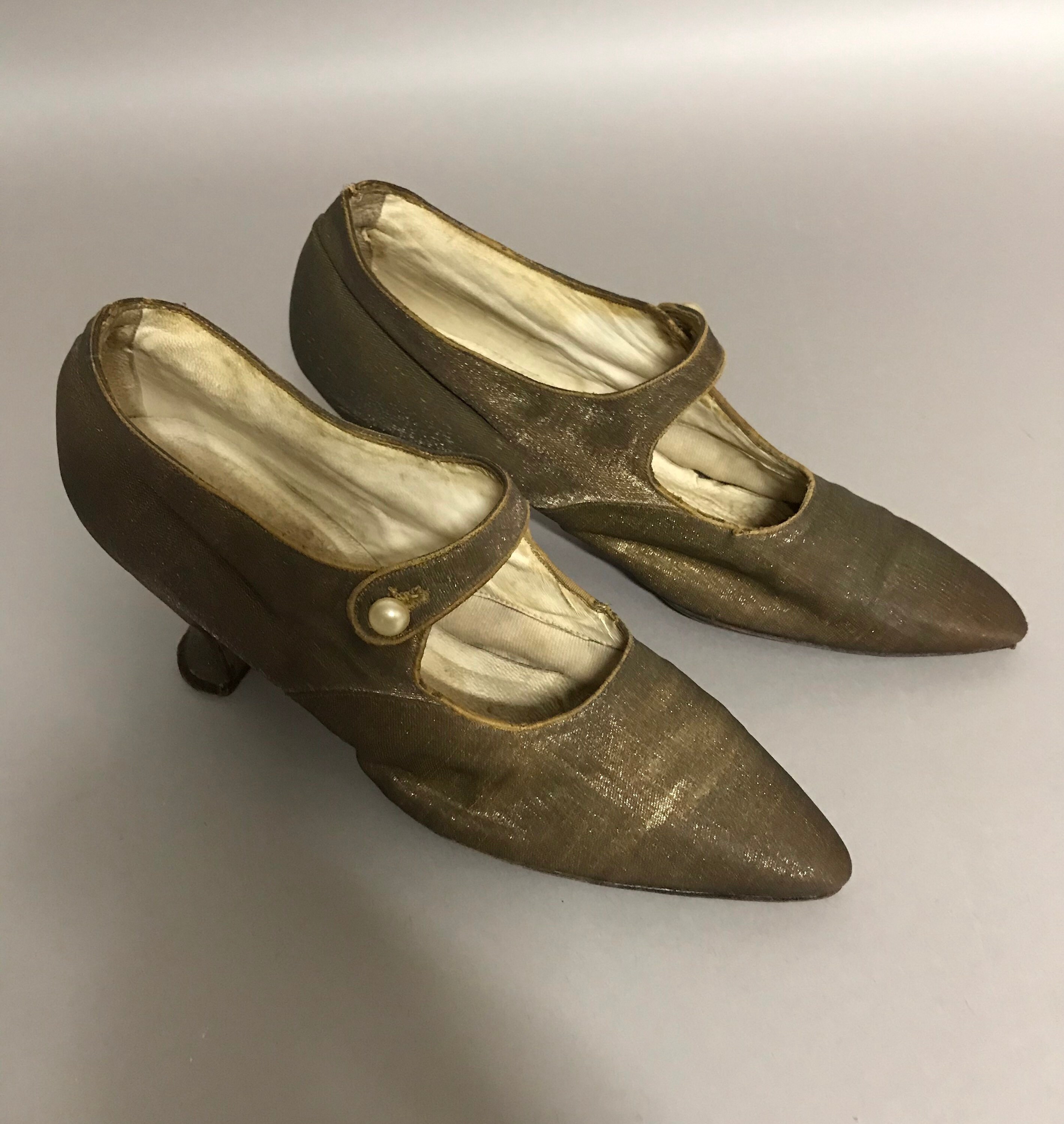 Antique Edwardian John Wanamaker Ladies Bronze Metallic Pearl