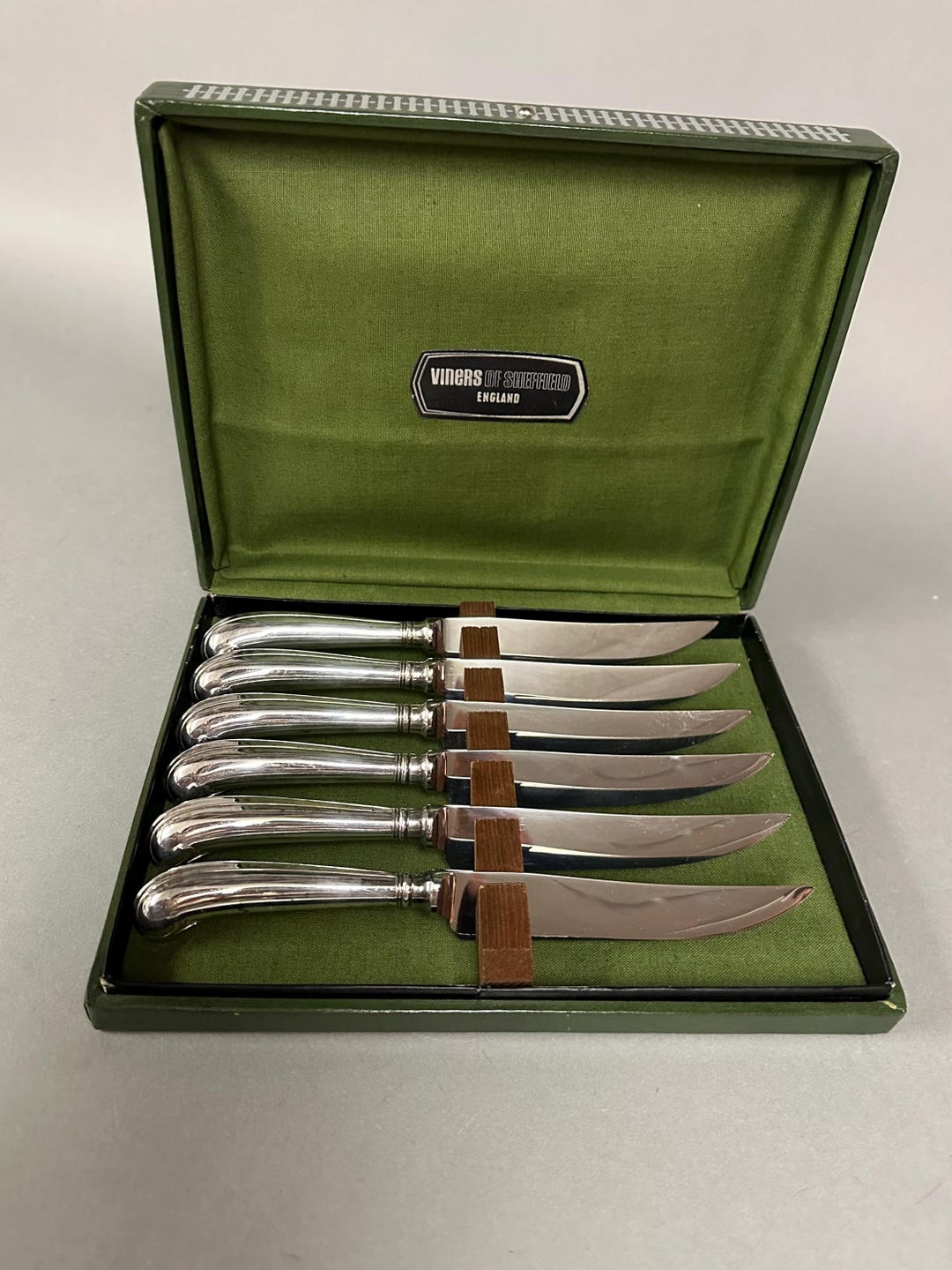 英国より　シルバーカトラリー24本セット箱付き VINERS　Sheffield Vintage Set of Six Viners Sheffield Silver Plated Stainless Steel
