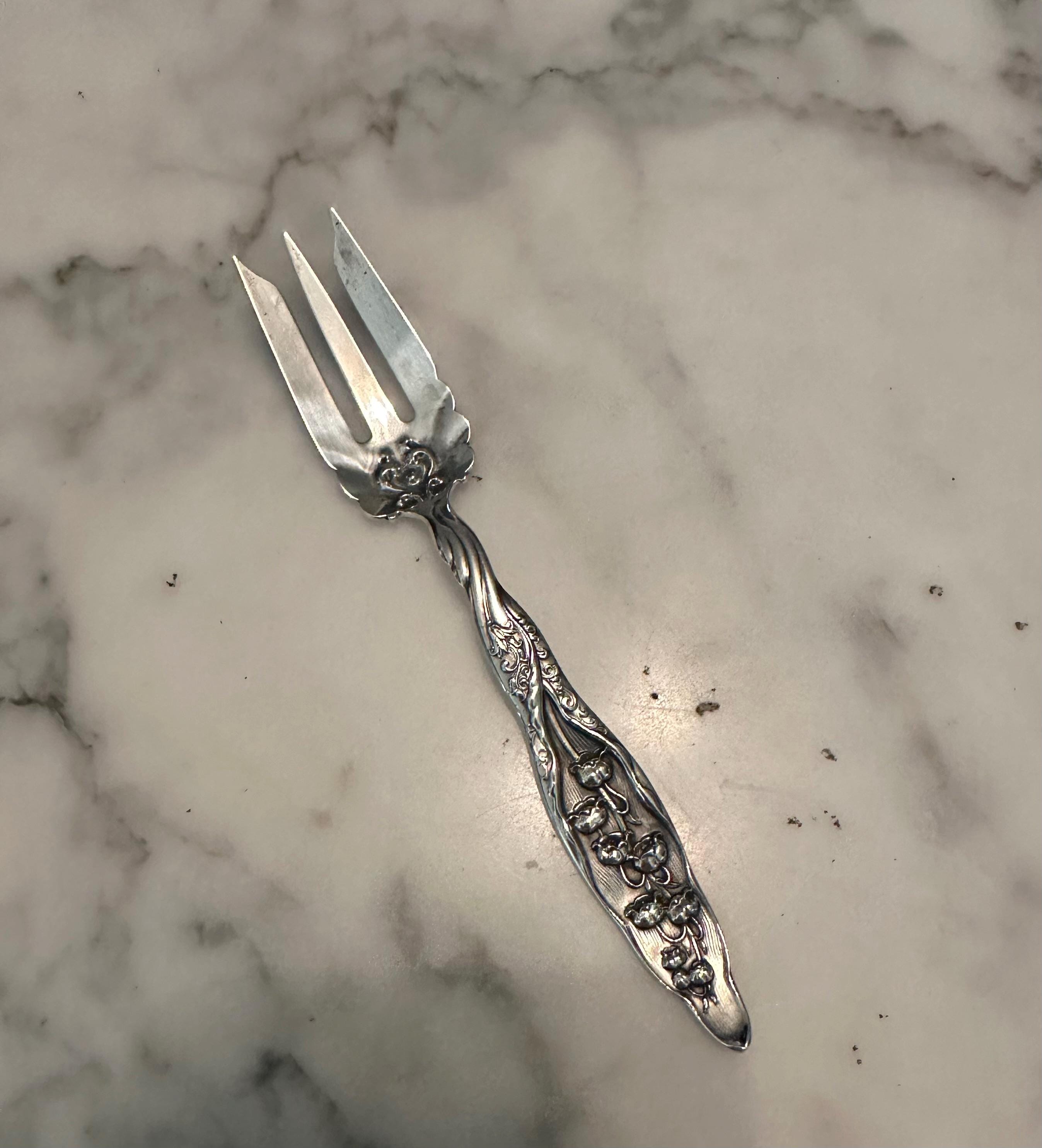 Whiting Lily Sterling - Etsy