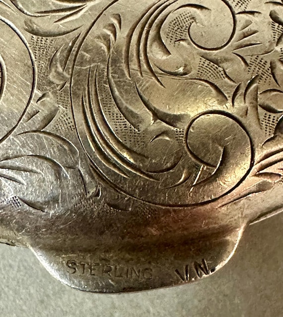 Antique Sterling Silver Engraved Compact with Mir… - image 9