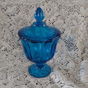 A LE Smith 8" tall stemmed dish in a peacock blue with its lid in tge Simplicity pattern #4805.  Bowl 1817