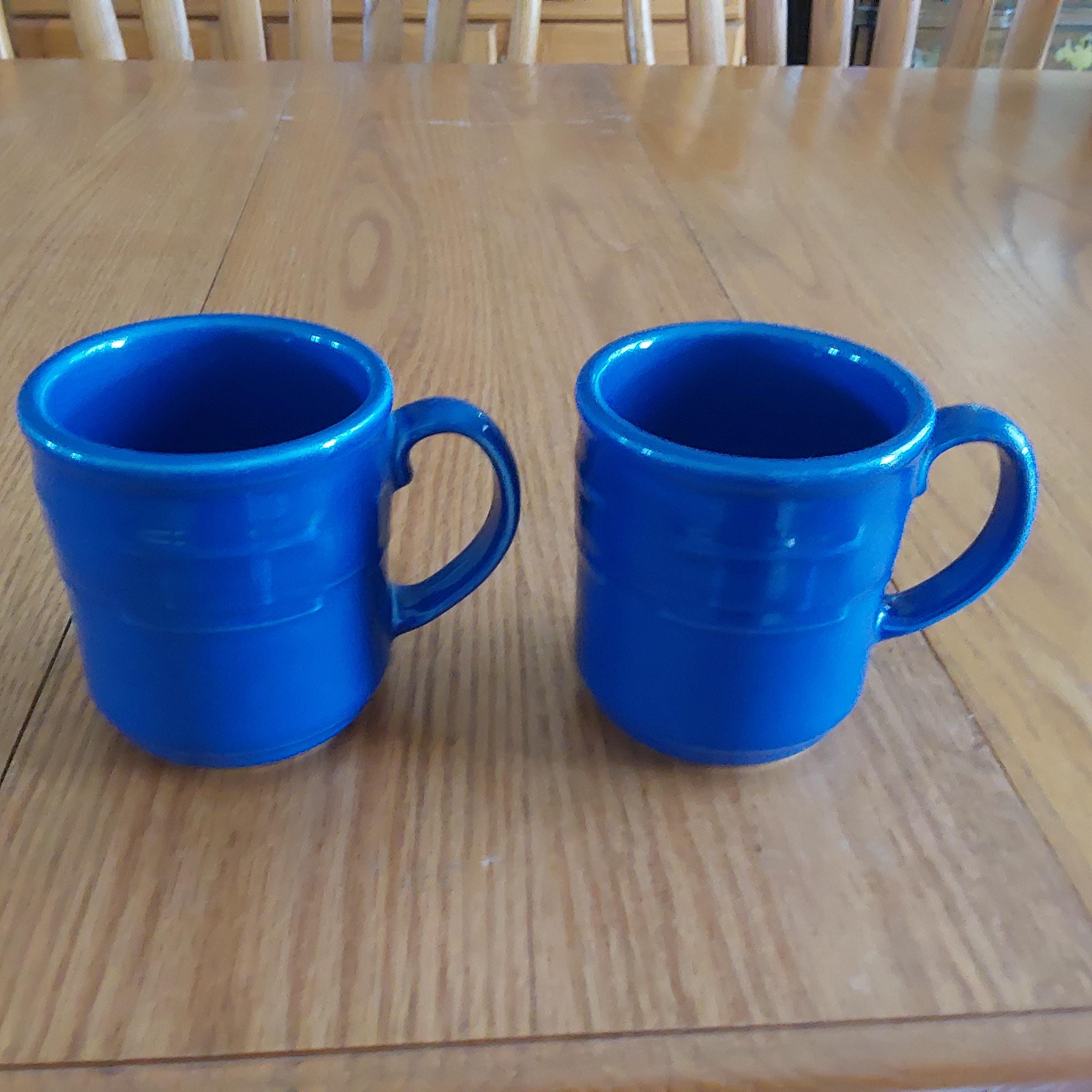 A Set of 2 Matching 12 Oz Longaberger Pottery Mugs in a Blue