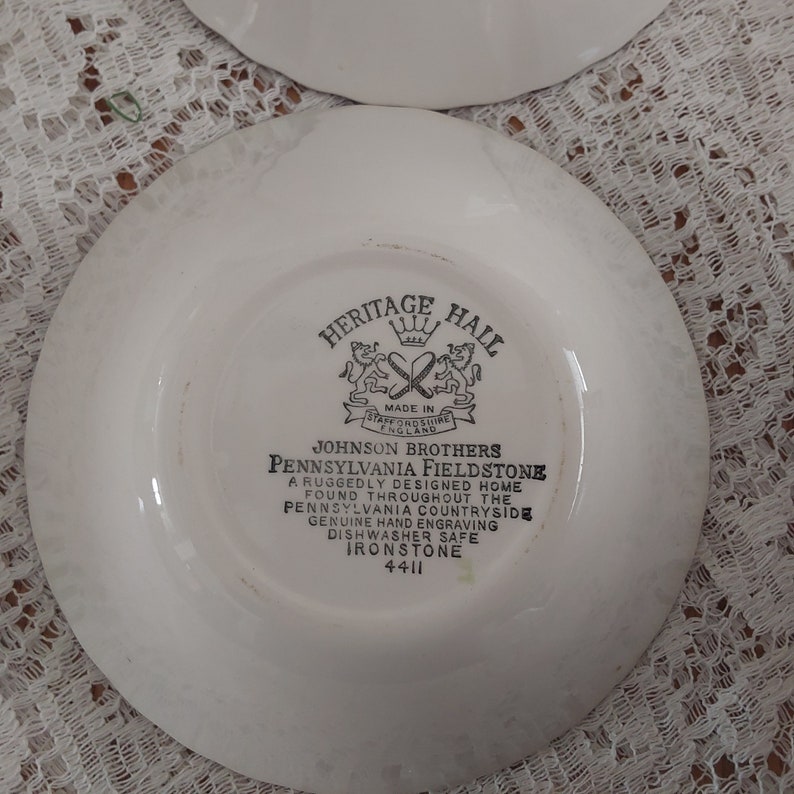 A set of 2 Heritage House that is a Pennsylvania Fieldhouse by Johnson Brothers, that are 6 wide swirled cereal or salad bowls. DWS 600 image 5