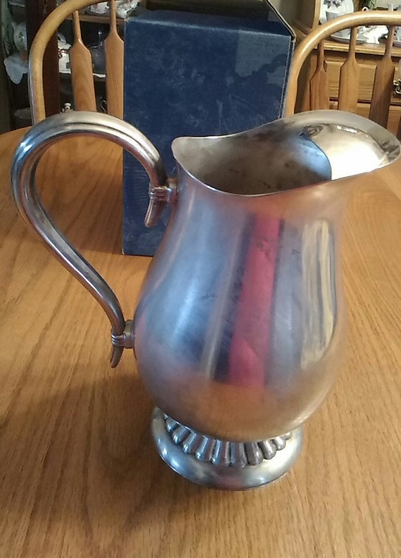 Oneida Silver Plated 2 Quart Pitcher in Their Bennington Satin Etsy