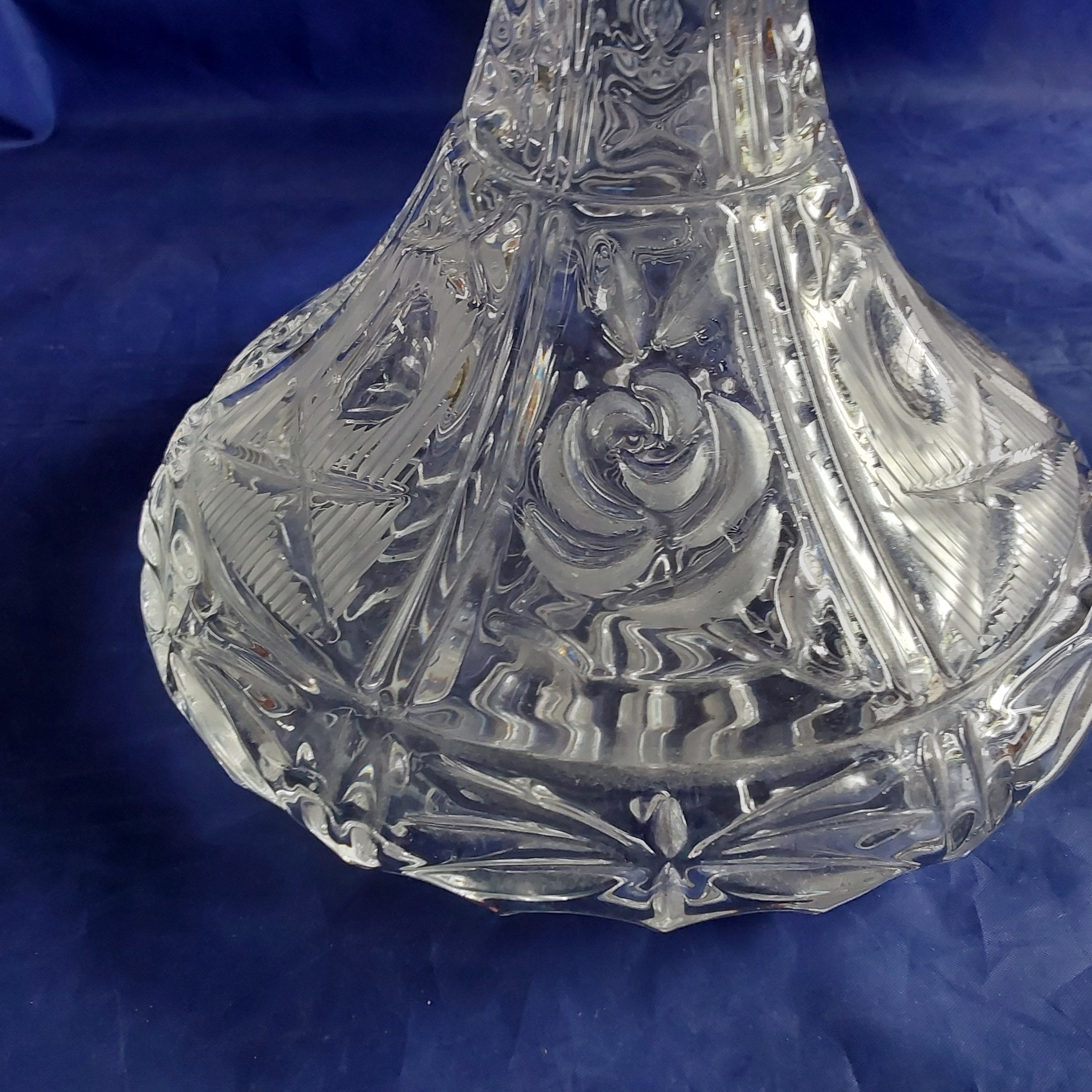 A Kristaluxus 24% Lead Crystal Ships Decanter With the Matching