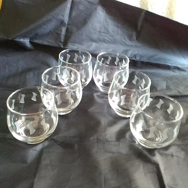 A set of 6 footed sherbet, fruit, or dessert dishes with a geometric etched design surrounding the bowl.  Dish 1499