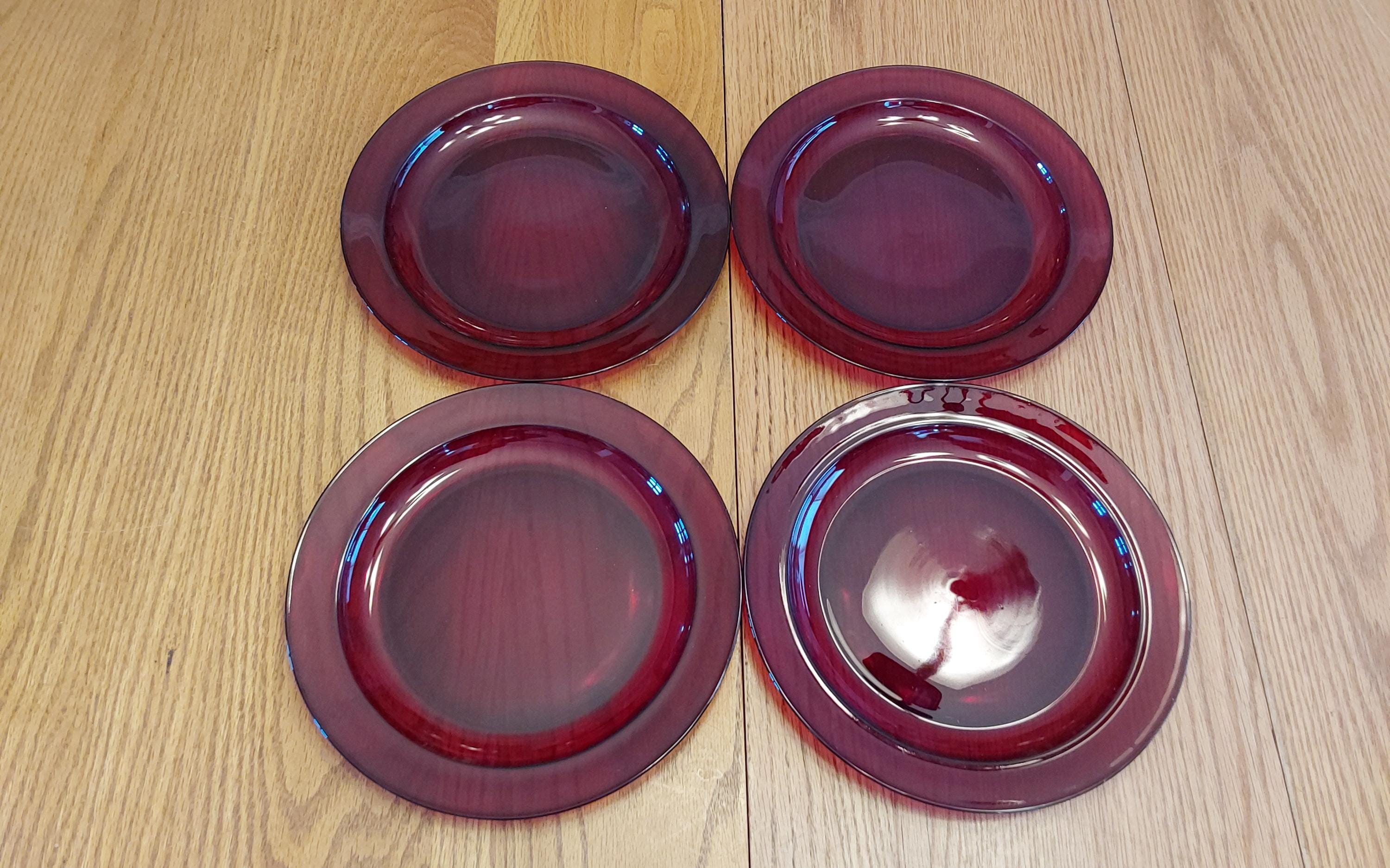 Ruby Plate A Set of 4 Classique Ruby Red 9.5