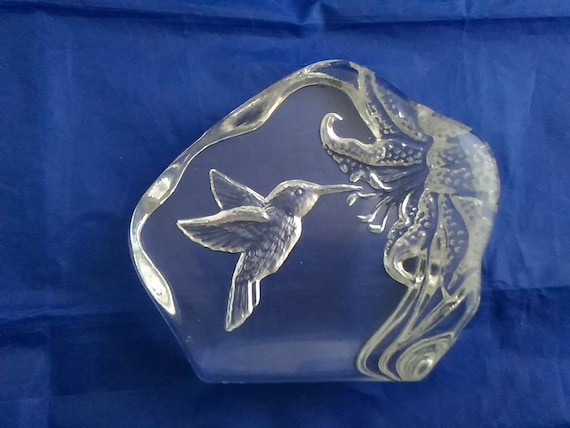 Clear glass Hummingbird block paperweight Misc 379