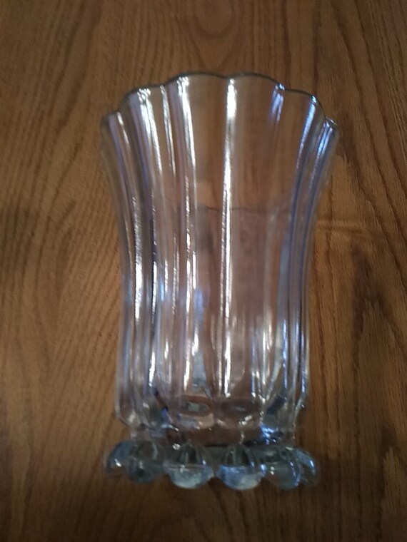 Available Are Two Large 7 5 Tall Anchor Hocking Vase In Etsy