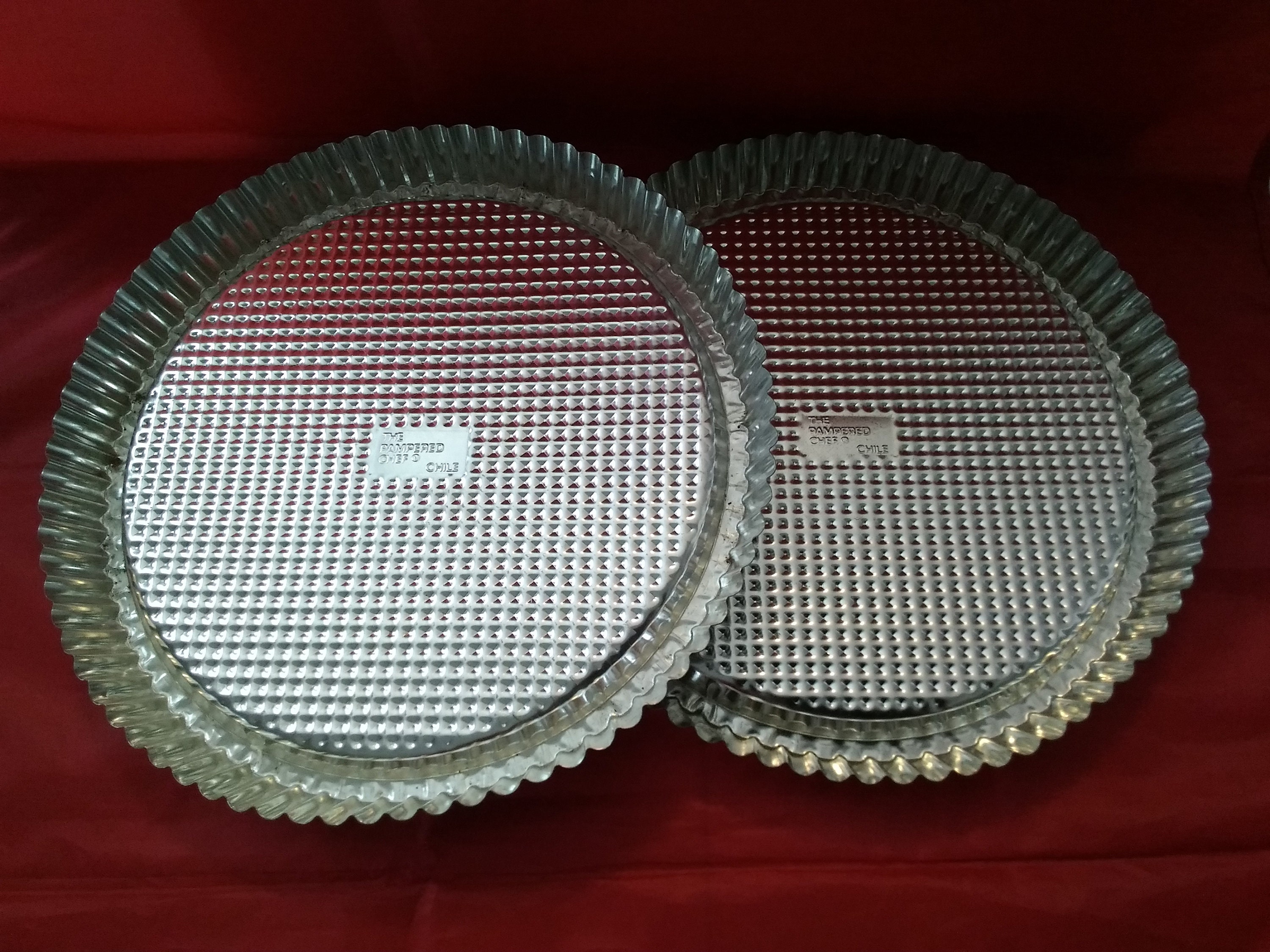Pampered chef top flan pan