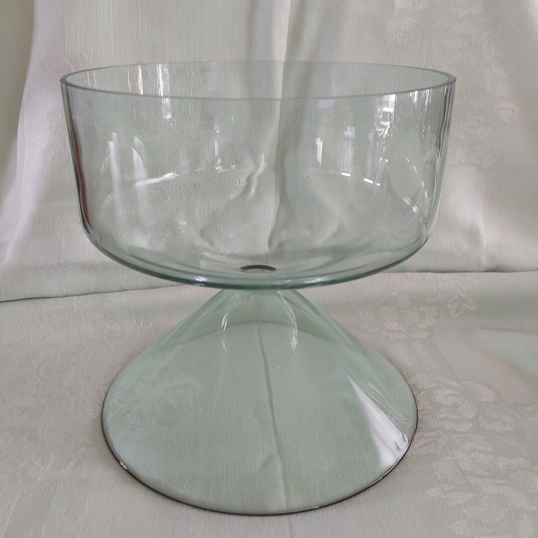 A Transparent Green Tinted Glass 8.5