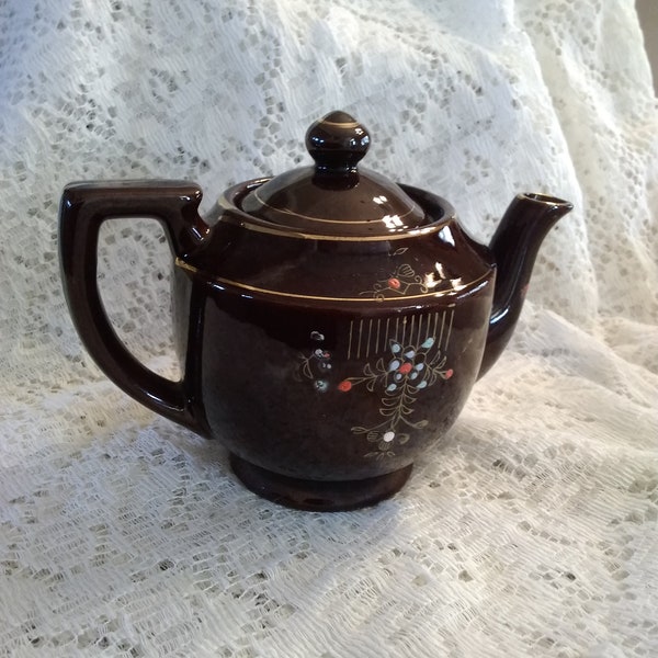 Vintage 3-cup Japanese redware pottery teapot with moriage raised enamel detail work.  CS 46