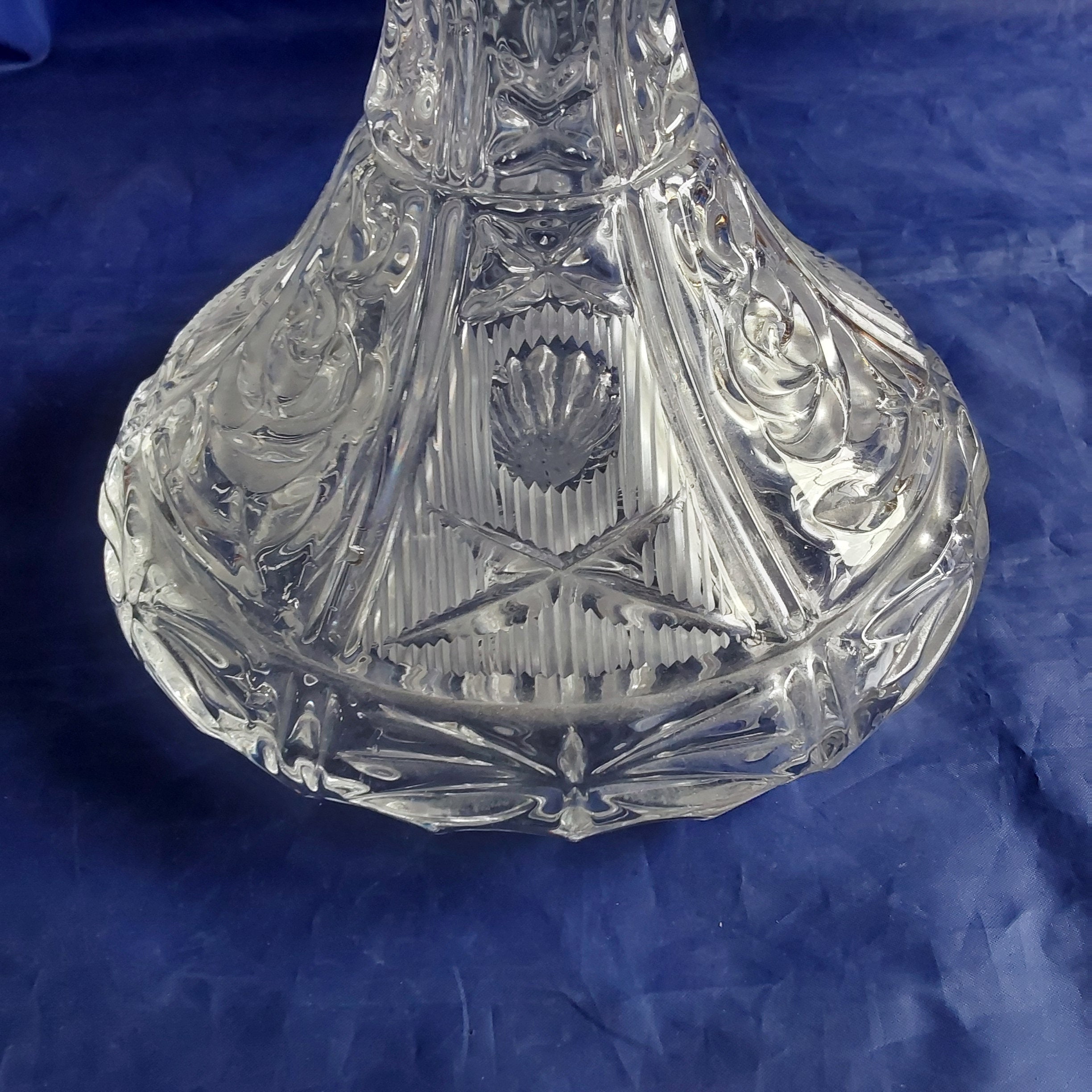 A Kristaluxus 24% Lead Crystal Ships Decanter With the Matching