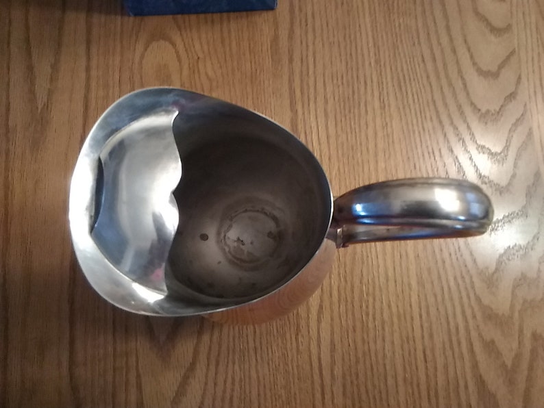 Oneida Silver Plated 2 Quart Pitcher in Their Bennington Satin Etsy