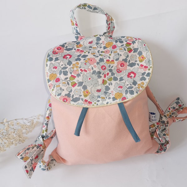 Sac à dos enfant, crèche,nounou maternelle coton et liberty betsy porcelaine personnalisable