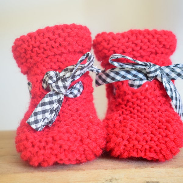 chaussons nouveaux nés tricotés main
