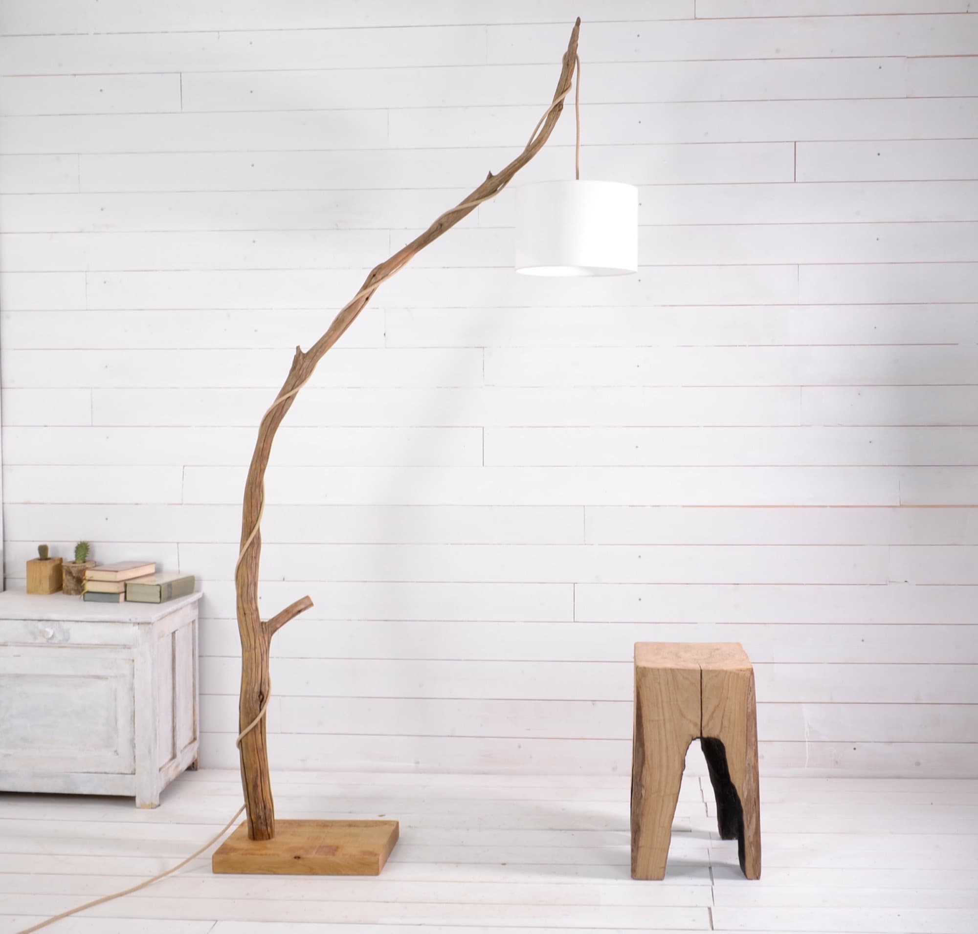 Grand lampadaire En Bois