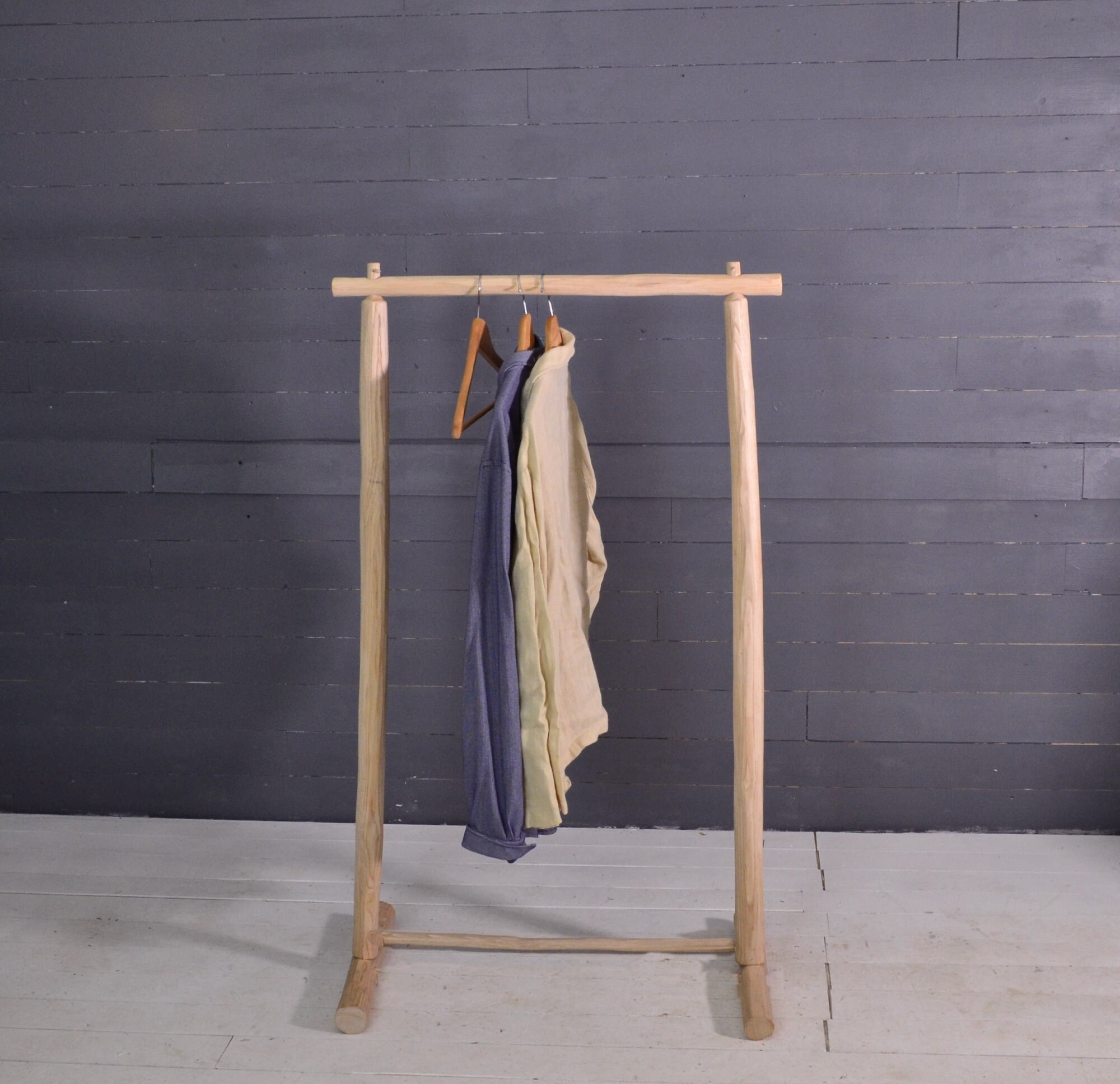 Leaning clothes rail hotsell