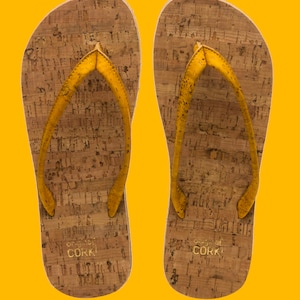 Cork flip flops and cotton logo bag with a unique cork lace Bumblebees (yellow)