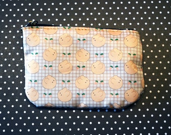 Coin purse -- choice of one of three designs -- cat -- bunny -- sushi -- bread