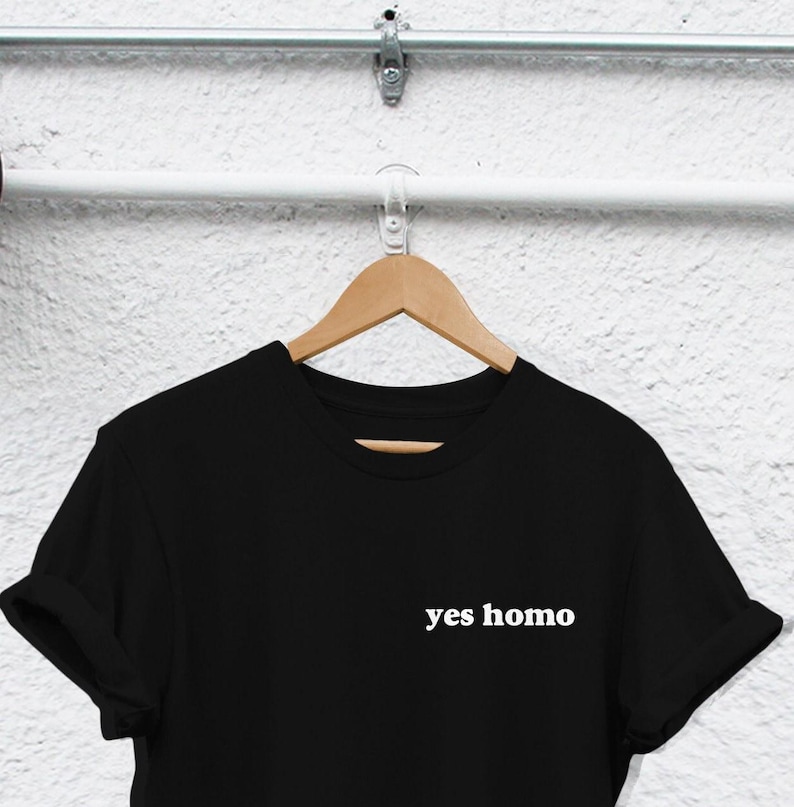 Camiseta Yes Homo Pride - Cómoda camiseta de algodón hilado en anillo imagen 1