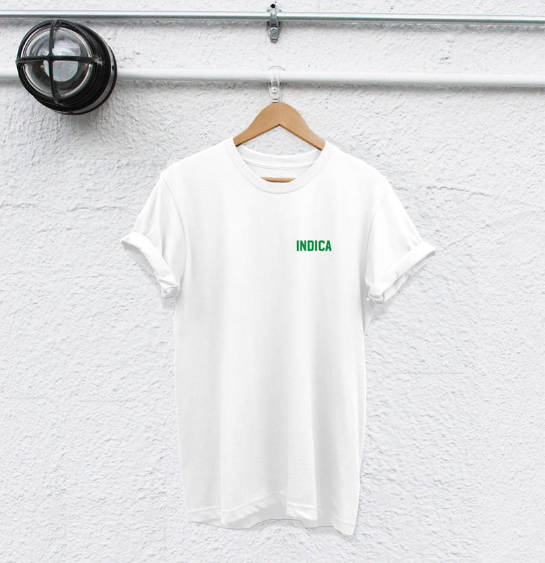 Camiseta de cannabis: Diseño Indica - Estampado de algodón duradero imagen 3