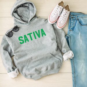 Sudadera con capucha Ganja: estilo sativa (tallas unisex S a XL)