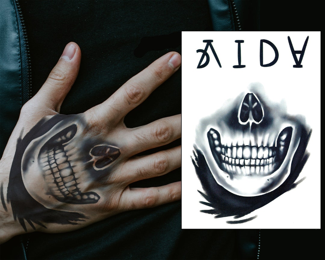 アメリカ☆フェイスタトゥー☆男の子編。ハロウィン Amazon | ハロウィーンの怖い口の顔ステッカー 4 枚 - 目口