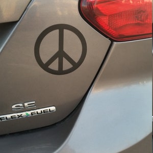 Peace Sign Car Magnet | Minimalist Vinyl Magnetic Decal | Removable Hippie Symbol | Waterproof Outdoor Magnet