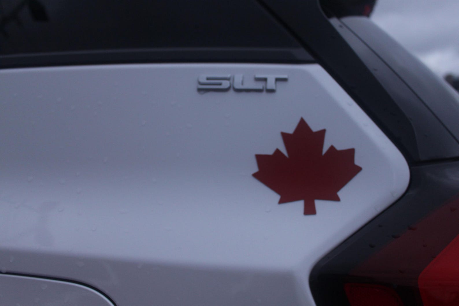 Red Maple Leaf Car Magnet: Weatherproof Canada Auto Decal - Etsy