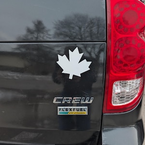 Weißer Ahornblatt-Automagnet - Canadian Pride Vinylmagnet für Fahrzeug, Kühlschrank oder Schließfach - Wetterfest und abnehmbar