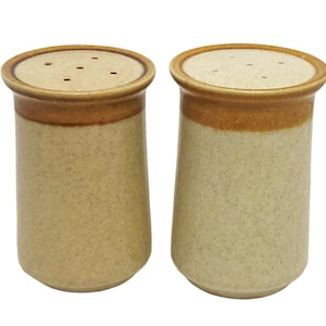 Mid Century Mikasa Salt & Pepper Shakers Stone Manor Stoneware Country Kitchen Saltshaker Beige Brown Speckled Mustard Yellow Stripe Gifts