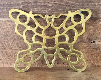 Mid Century Gold Metal Butterfly Trivet Stand Farmhouse Kitchen Brass Hot Plate Shabby Chic Nature Lovers Trivet Stand Animal Dish Holders