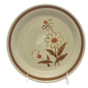 Daisies Stoneware 7 1/2&quot; Bread Plates Old Brook Trailwoods Floral Salad Plates Orange White Flowers Farmhouse Dessert Plates - Set of 3