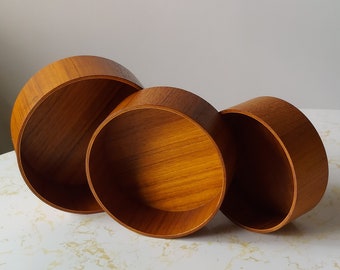 Vintage MCM Teak Bentwood Nesting Bowls 'Coronet' Set of 3 Made in Japan