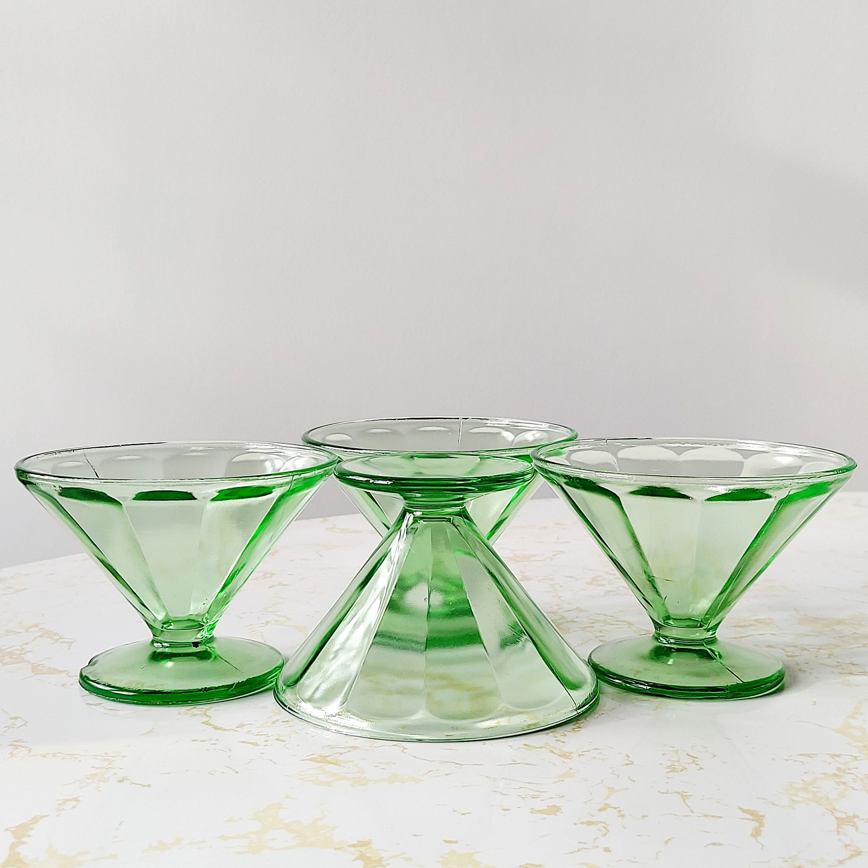 Set of 8 Vintage Uranium Sherbet Holiday Table Glass Cups 