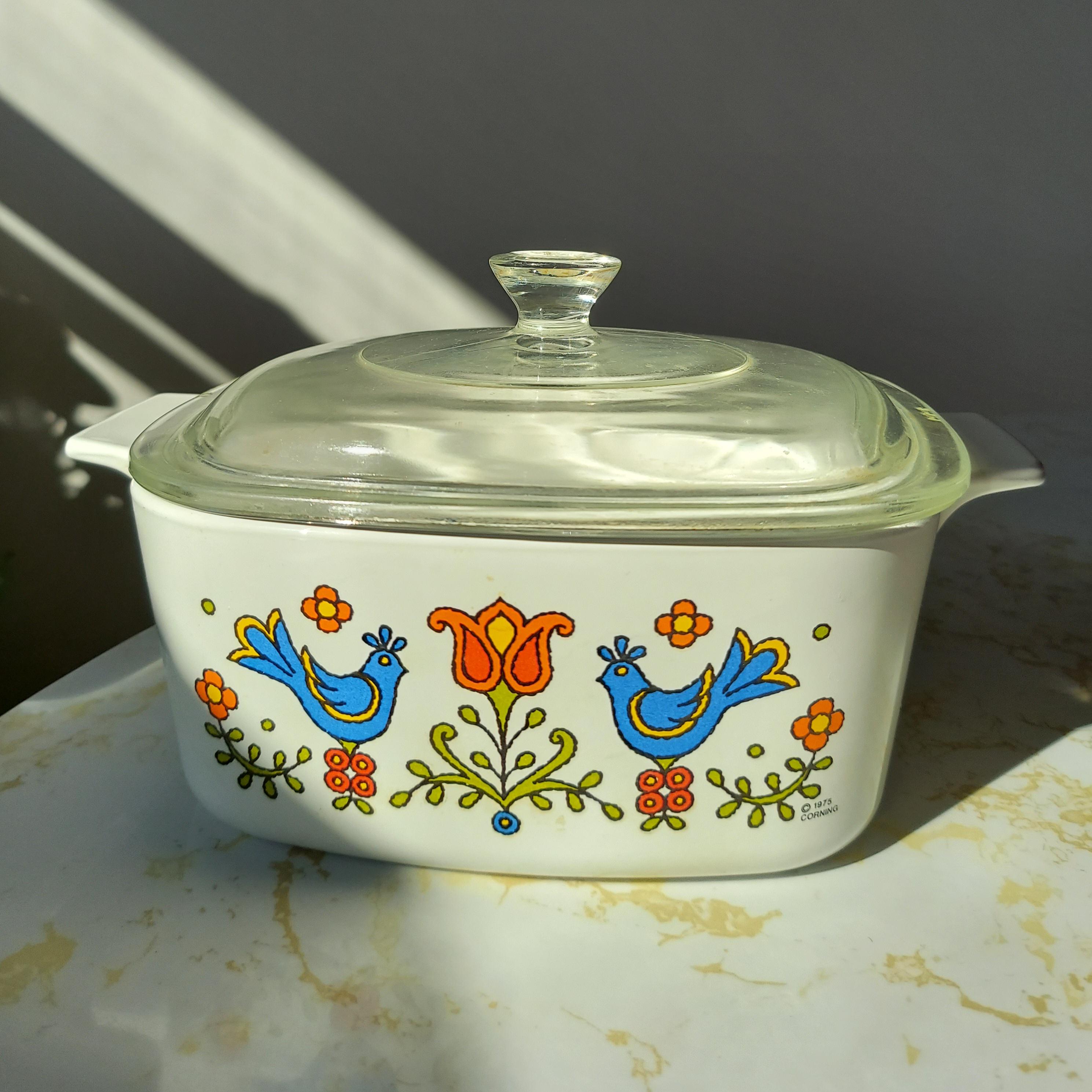 Vintage 1975 Corning Ware Country Festival 1.5 QT Casserole Dish