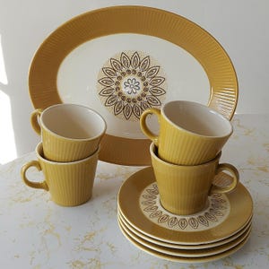 Vintage 1968 Homer Laughlin Malibu Sunburst Platter and Cup Set