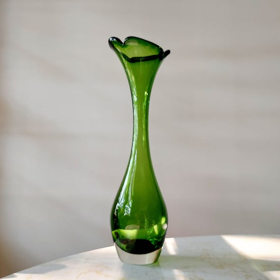 Vintage 1970s Aseda Glasbruk Sweden Green Art Glass Vase 16 Vintage 1970s Aseda Glasbruk Sweden Green Art Glass Vase 16