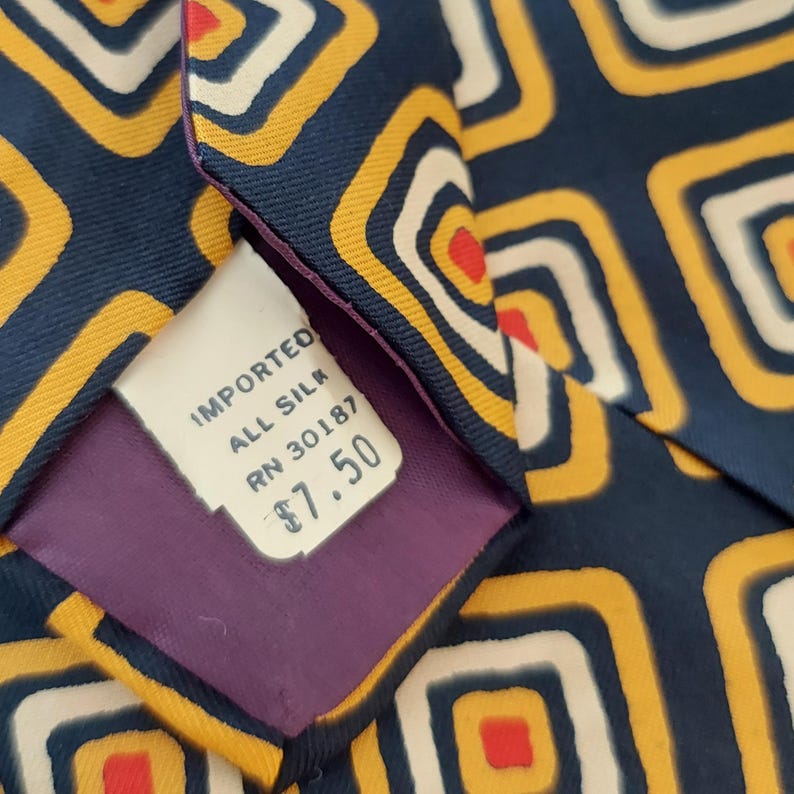 0750~Silk Geometric Motif Kipper Tie main image 0