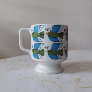Vintage 1960s Mid-Century Modern Coffee Cup: Blue Green Bird Design