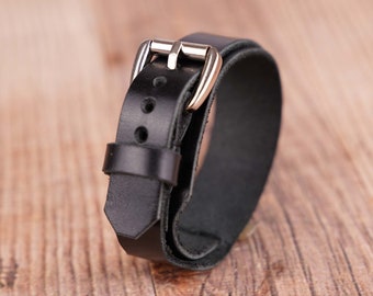 Personalized Leather Wristband with Buckle in Black,Custom Men's Leather Bracelet ,Leather Buckle Bracelet,Valentines Day Gift for Him